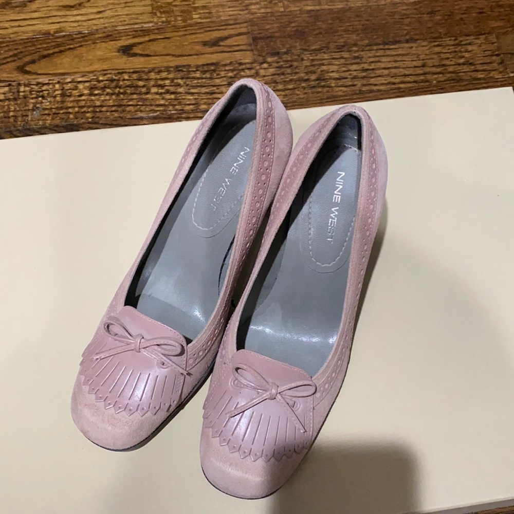 nine west pink heels 2 1/2/3 inches